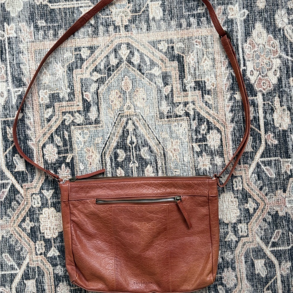 Day & Mood Leather Crossbody Bag - Picture 3 of 6